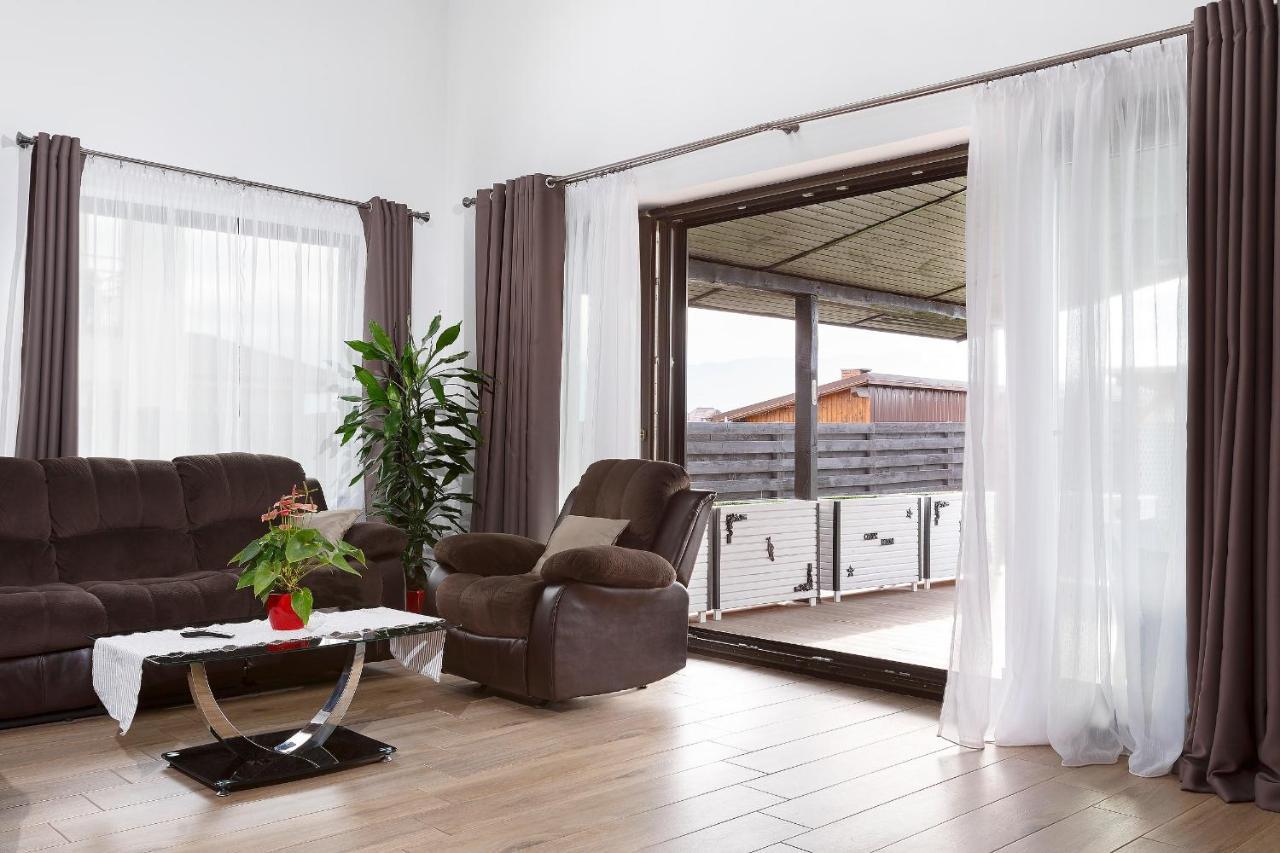 Montana Villa